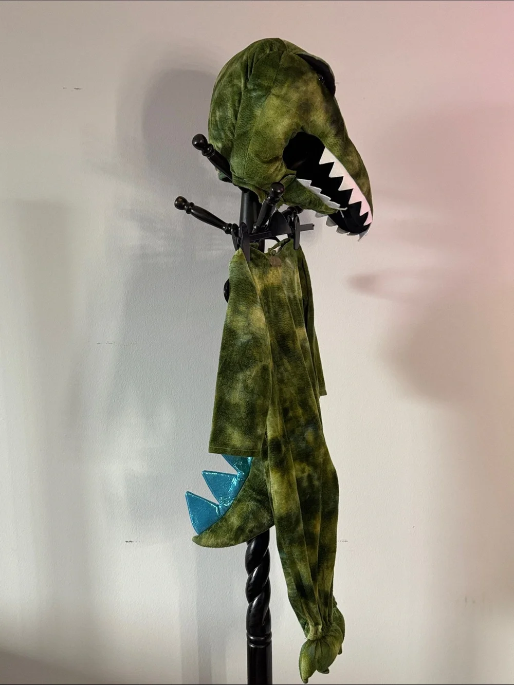 Pottery Barn Kids Dinosaur Costume- 3T - Picture 2 of 5